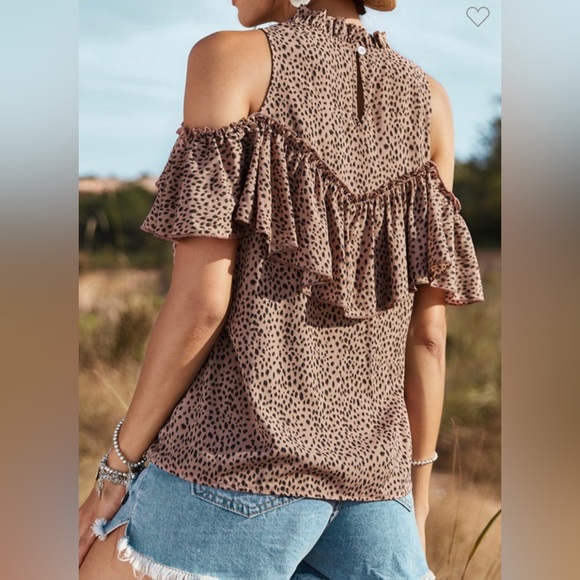 Off the shoulder top - Picture 2 of 3